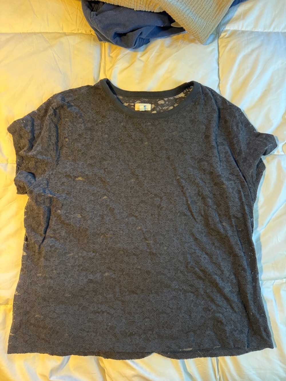 aerie women’s Short Sleeve Lace-Texture Tee - black